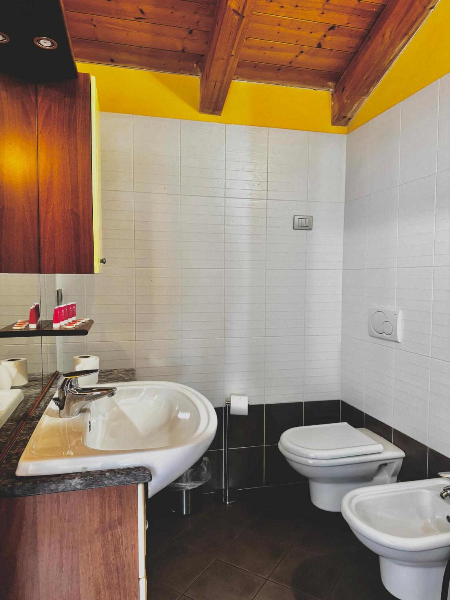 Sweet Spot Aparthotel Рива дел Гарда Екстериор снимка